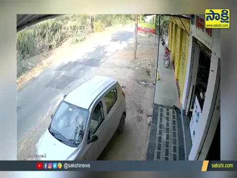 Viral Video : Huge Car Accident But Children Was Safe