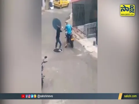 Young Boy Lifted The Manhole Like a Dumbbell Video Goes Viral