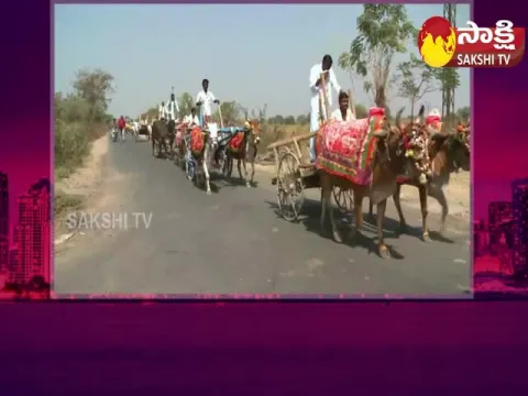 Farmers Protest in Adilabad Pippalkoti at Collector Office