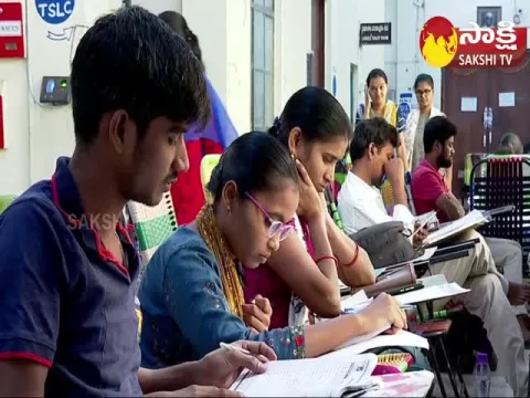 Competitive Exam Candidates Suffers TSPSC Paper Leak Issue