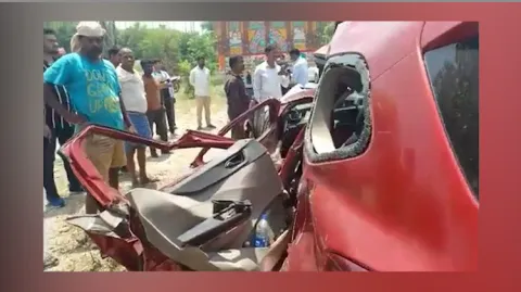 Video Road Accident In Narsingi 