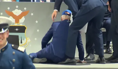 Biden Falls At US Air Force Academy Graduation Ceremony 