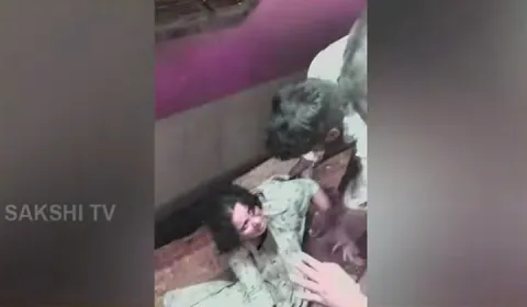 Woman Stuck Between Train And Platform In Khammam