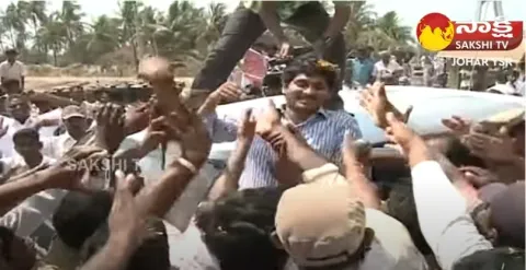 CM Jagan Mind Blowing Following At Jagannadhapuram