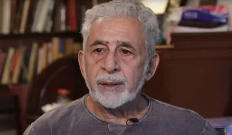 Bollywood Actor Naseeruddin Shah Says He Use Filmfare Awards As Washroom Door Handles