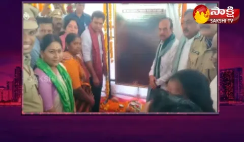 Garam Garam Varthalu KTR And Seethakka Funny Talk 