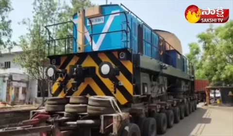Garam Garam Varthalu Train Goes On Road
