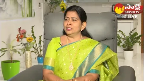 Home Minister Taneti Vanitha Strong Counter To Pawan Kalyan Comments On AP Volunteers
