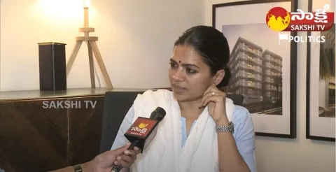Tulja Bhavani Reddy Fires On His Father Muthireddy Yadagiri Reddy
