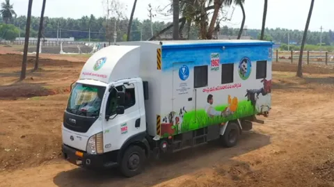 DR YSR Sanchara Pashu Arogya Seva Ambulance In Andhra Pradesh