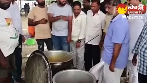 CLP Leader Bhatti Vikramarka Cooked For His Staff During The Padayatra