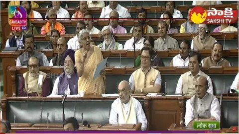 Jayalalithaas saree was pulled in assembly DMK MLAs laughed at her Says Nirmala Sitharaman
