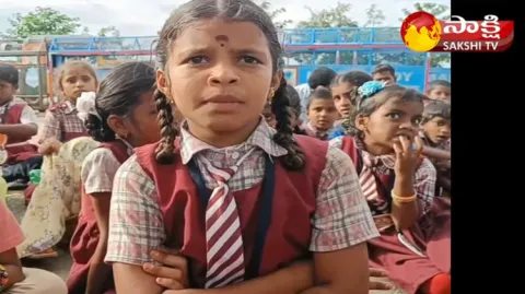Garam Garam Varthalu School Students About Teachers 
