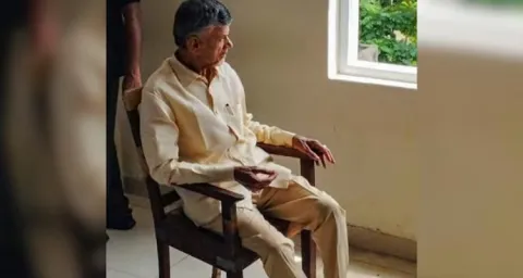 Chandrababu Breakfast In Rajahmundry Central Jail