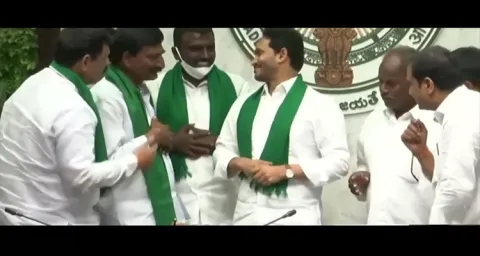YS Jagan With AP Farmers