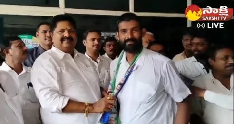 TDP Leaders Joins In YSRCP Party 