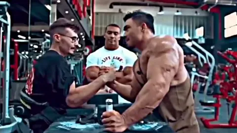 Viral Video: Muscle mass and strength are not the same thing