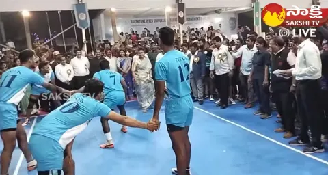 Minister RK Roja Play Kabaddi With Students