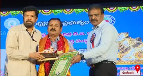 Posani Krishna Murali Comments On Nandi Awards