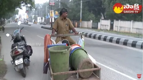  Municipal Workers About Government Decision