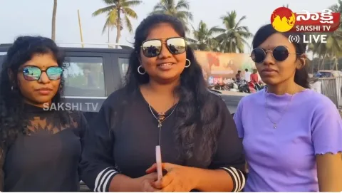 Telangana Girls Reaction on AP Roads 