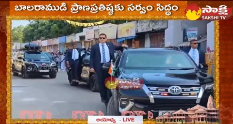 PM Narendra Modi Convoy In Ayodhya 