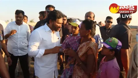 CM YS Jagan Shows His Humanity in Anantapur District Tour