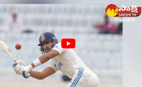 Gavaskar Sehwag Compare to Captain Cool Dhoni 