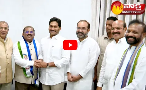 Senior IAS officer Imtiaz joins in YSRCP Party