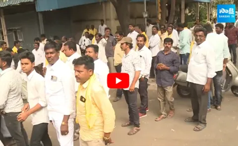 Alur TDP Leaders Protest at Chandrababu House in Hyderabad