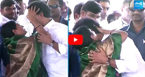 YS Vijayamma Blessings To CM YS Jagan