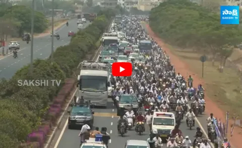 CM YS Jagan Road Show Visuals At Guntur 