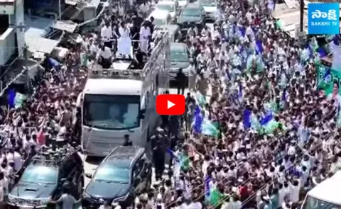 Memantha Siddham Bus Yatra Road Show in Angallu