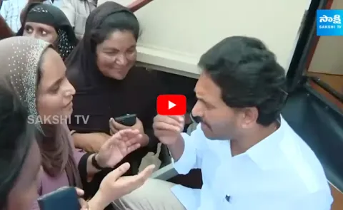 Emotional Visuals at CM YS Jagan Bus Yatra
