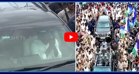 AP CM YS Jagan Convoy Visuals At Mangalagiri Public Meeting