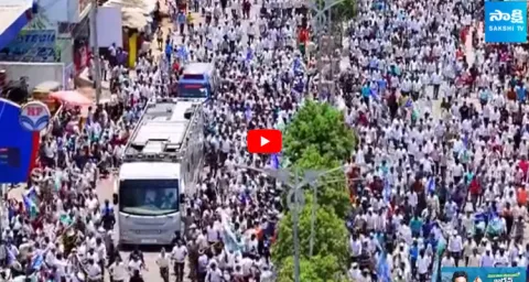 CM YS Jagan Road Show At Hindupur