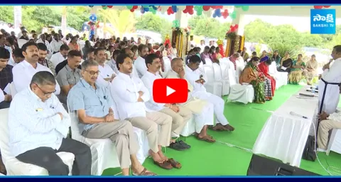 YS Jagan And Family Members Participate Christmas Prayer