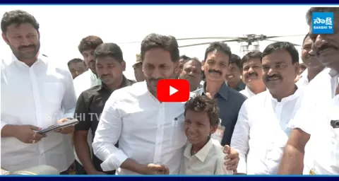 YS Jagan Simplicity At YS Jagan Pulivendula Tour