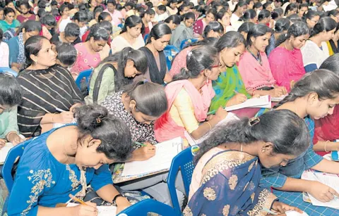 Only Rs 1960 crore allocated for fee reimbursement in latest budget