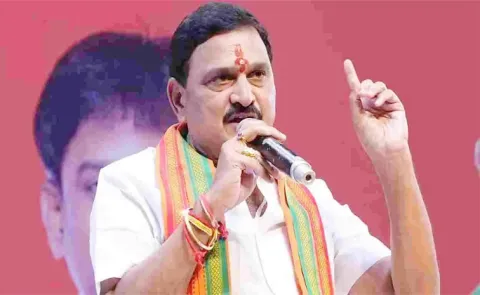Bhupathi Raju Srinivasa Verma car met with an accident