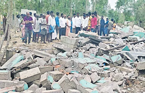 9 houses demolished for being built on government land