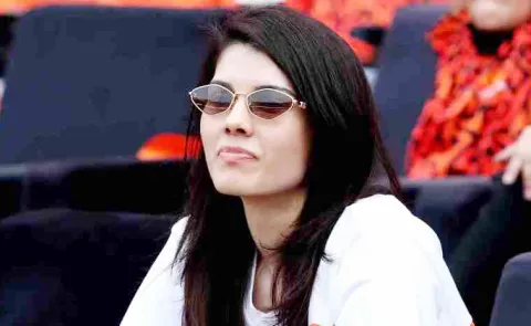 Kavya Maran All Smiles In Stands As SRH Dominate RR Ishan Klassen Super Innings