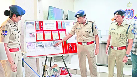 ఏటీఎంలలో చోరీలకు పాల్పడుతున్న అంతర్రాష్ట్ర ముఠా అరెస్ట్