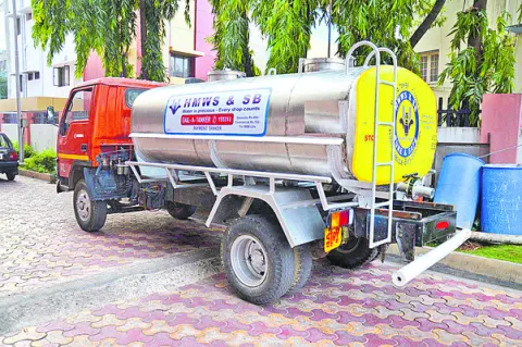 రోజు రోజుకూ పెరిగిపోతున్న పెండెన్సీ 