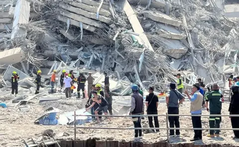 After Strong Earthquake Thailand Bangkok Declares Emergency Details