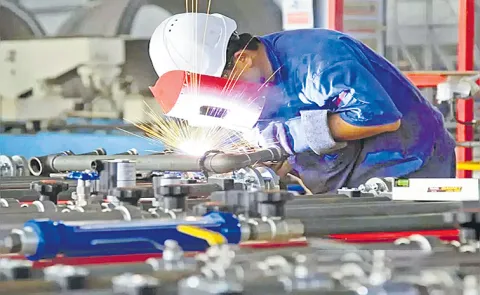 Core sector growth slows to 5-month low in Feb 2025