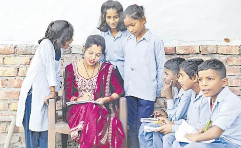 Telangana govt focus on govt schools