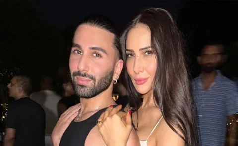 Actress Kim Sharma Become A Orry Manager