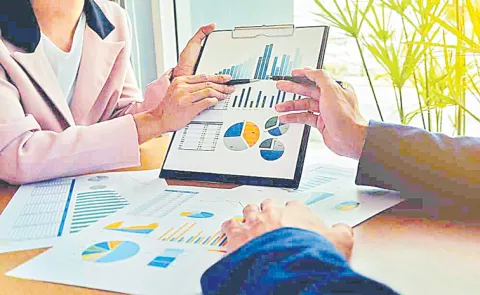 SEBI Cancels Licenses of 72 Research Analysts