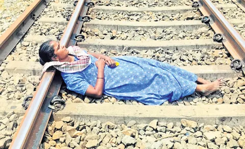 Woman Tries to End Life At Chittoor